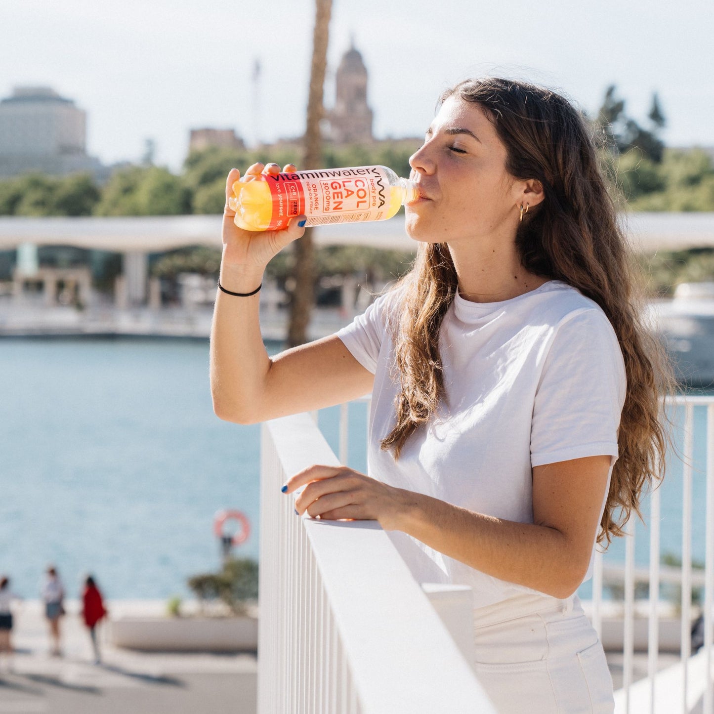 Viwa VitaminWater Body Pro - Bebida Refrescante Cero Azúcar con Colágeno y Vitaminas C y B. Sabor Naranja y Fruta de la Pasión - 600ml, Pack de 12
